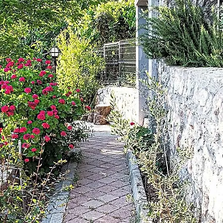 Ξενοδοχείο Casa Di Pietra