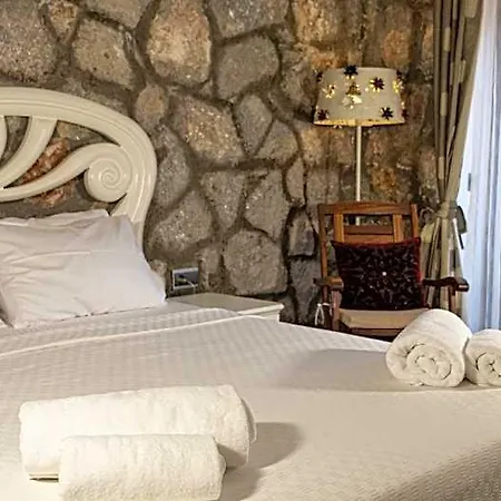 Ξενοδοχείο Casa Di Pietra 5*