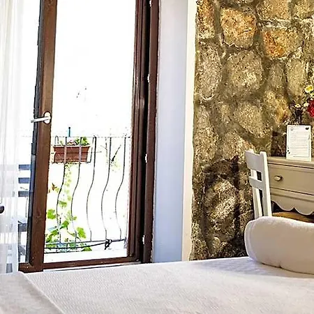 Ξενοδοχείο Casa Di Pietra 5*